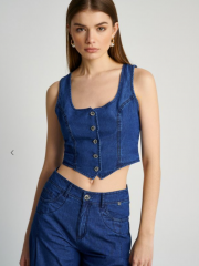 Blue jean tencel γιλέκο με μπροστινό κλείσιμο με 5 κουμπιά και σε μεσάτη γραμμή Attrattivo