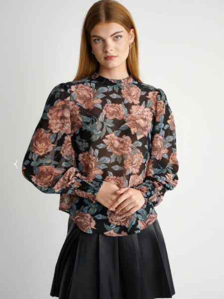 Floral printed nude μουσελίνα ημιδιάφανη μακρυμάνικη μπλούζα με κλειστή στρογγυλή λαιμόκοψη και κλείσιμο με κουμπί ψηλά στην πλάτη Attrattivo