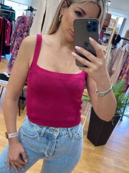 Φούξια αμάνικο cropped top με τετράγωνη λαιμόκοψη Attrattivo