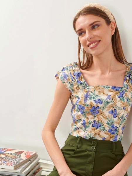 Floral printed λιλά-μπεζ cropped top σε σταθερό ύφασμα, σούρες με εσωτερικό λάστιχο στους ώμους και κούμπωμα με φερμουάρ στο πλαί Attrattivo