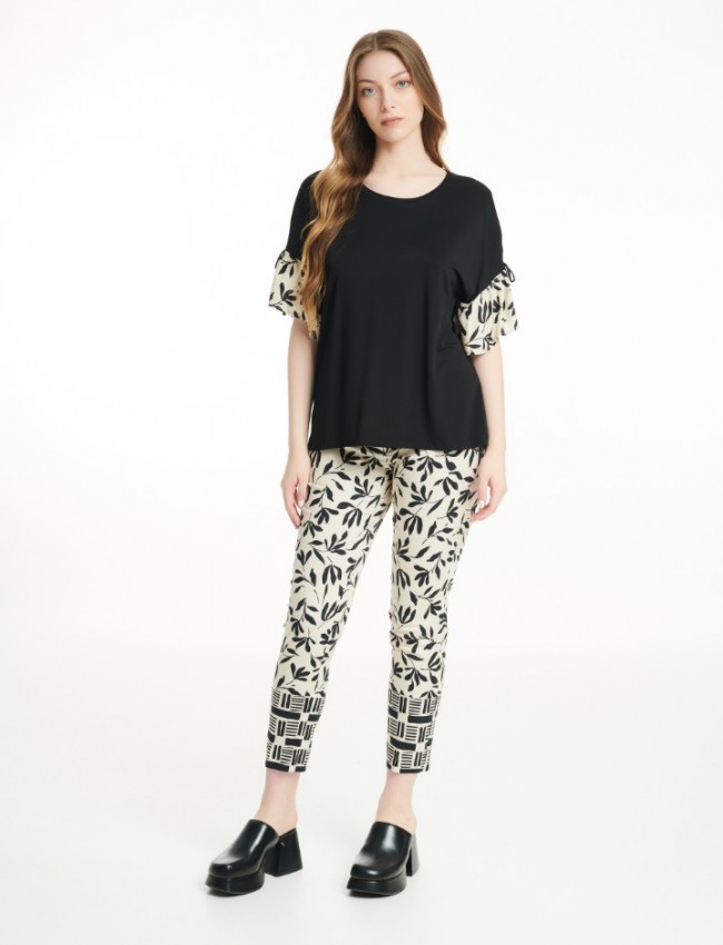Floral printed βανίλια ψηλόμεσο βαμβακερό παντελόνι αστραγάλου με συνδυασμό διαφορετικού print στο τελείωμα, πατιλέτες πίσω και κλείσιμο με ιδιαίτερο κουμπί μπροστά Badoo 