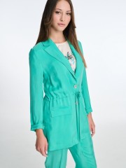 Πράσινο cupro σακάκι-jacket, σε ίσια γραμμή, με πέτο γιακά, ρυθμιζόμενο κορδόνι στην μέση, μπροστινές καπακωτές τσέπες και κλείσιμο με κουμπιά μπροστά Badoo