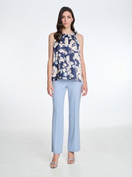 Floral printed μπλε σατέν αμάνικη μπλούζα, με halter λαιμόκοψη, παρτούς ώμους, σούρες μπροστά και μη αποσπώμενο φιόγκο στο πλάι Badoo