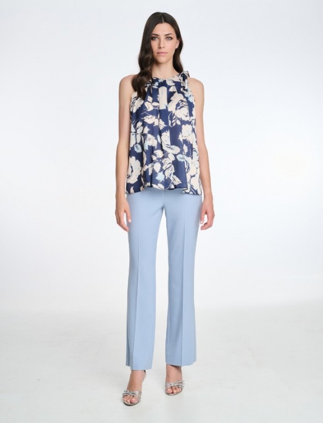 Floral printed μπλε σατέν αμάνικη μπλούζα, με halter λαιμόκοψη, παρτούς ώμους, σούρες μπροστά και μη αποσπώμενο φιόγκο στο πλάι Badoo