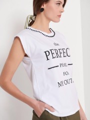 Λευκό κοντομάνικο βαμβακερό t-shirt με πέρλες και τύπωμα "THE PERFECT PEARL FOR MY OUTFIT" Bill Cost