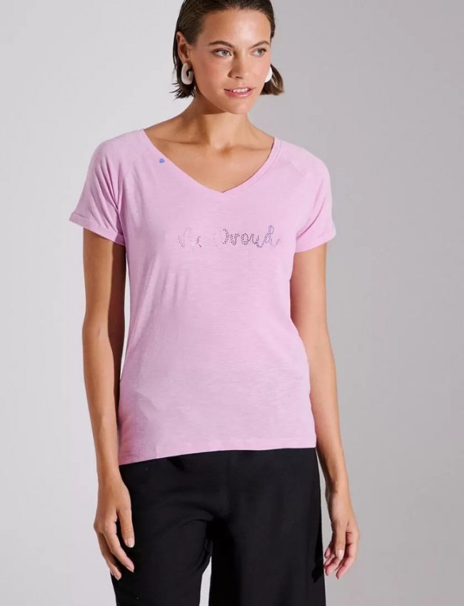 Ροζ κοντομάνικο t-shirt σε ίσια γραμμή με v-λαιμόκοψη και μπροστινό τύπωμα “be proud” Bill Cost 