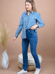Blue jean ψηλόμεσο ελαστικό παντελόνι σε ίσια γραμμή με ταμπά γαζιά και κλείσιμο με κουμπί και φερμουάρ μπροστά Cms