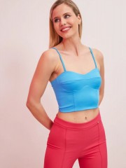 Γαλάζιο αμάνικο cropped top με ρυθμιζόμενες τιράντες και λάστιχο στο πίσω μέρος Enzzo