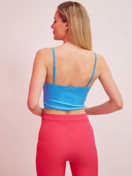 Γαλάζιο αμάνικο cropped top με ρυθμιζόμενες τιράντες και λάστιχο στο πίσω μέρος Enzzo