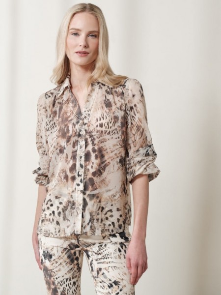Animal print βανίλια μακρυμάνικο ημιδιάφανο Isabel πουκάμισο, σε ίσια γραμμή, με πέτο γιακά, μικρές σούρες στην πλάτη και λάστιχο στο τελείωμα στο μανίκι Ennzo 