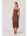 Ριγέ καφέ strapless μπλούζα Adaline με ιδιαίτερο σχεδιαστικό δέσιμο στο πλάι και κλείσιμο με φερμουάρ στην πλάτη Enzzo 