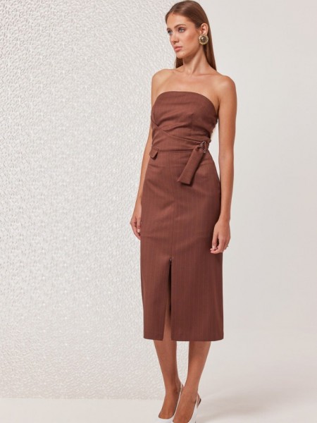 Ριγέ καφέ strapless μπλούζα Adaline με ιδιαίτερο σχεδιαστικό δέσιμο στο πλάι και κλείσιμο με φερμουάρ στην πλάτη Enzzo 