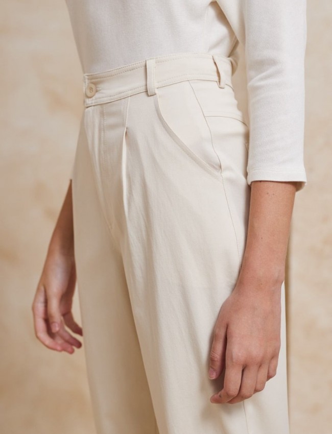Βανίλια ψηλόμεσο slouchy-fit παντελόνι με πιέτες, πλαϊνές τσέπες και κλείσιμο με φερμουάρ Enzzo