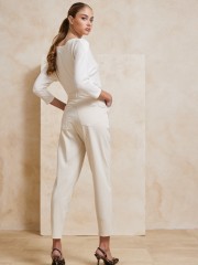 Βανίλια ψηλόμεσο slouchy-fit παντελόνι με πιέτες, πλαϊνές τσέπες και κλείσιμο με φερμουάρ Enzzo