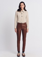 Ταμπά faux-leather παντελόνι αστραγάλου σε ίσια γραμμή, ψεύτικες πλαϊνές τσέπες και κλείσιμο μ κρυφό φερμουάρ και κουμπί μπροστά Forel 