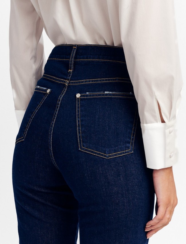 Blue jean ψηλόμεσο ελαστικό παντελόνι, με τετράγωνες τσέπες πίσω, πλάγιες μπροστά και κλείσιμο με μεταλλικό κουμπί και κρυφό φερμουάρ μπροστά Forel  