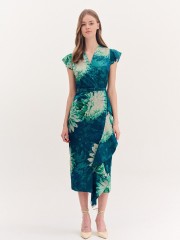 Floral printed πράσινο σατέν midi κοντομάνικο κρουαζέ φόρεμα, βολάν στα μανίκια, ανάποδο κρουαζέ στο κάτω μέρος, κλείσιμο με κρυφό φερμουάρ πίσω και αποσπώμενη ζώνη Forel  