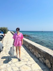Ριγέ φούξια ψηλόμεσο βαμβακερό σορτς σε ίσια γραμμή, με πλαϊνές τσέπες, λευκό λάστιχο στη μέση με ρυθμιζόμενο κορδόνι και τετράγωνες τσέπες πίσω Innocent