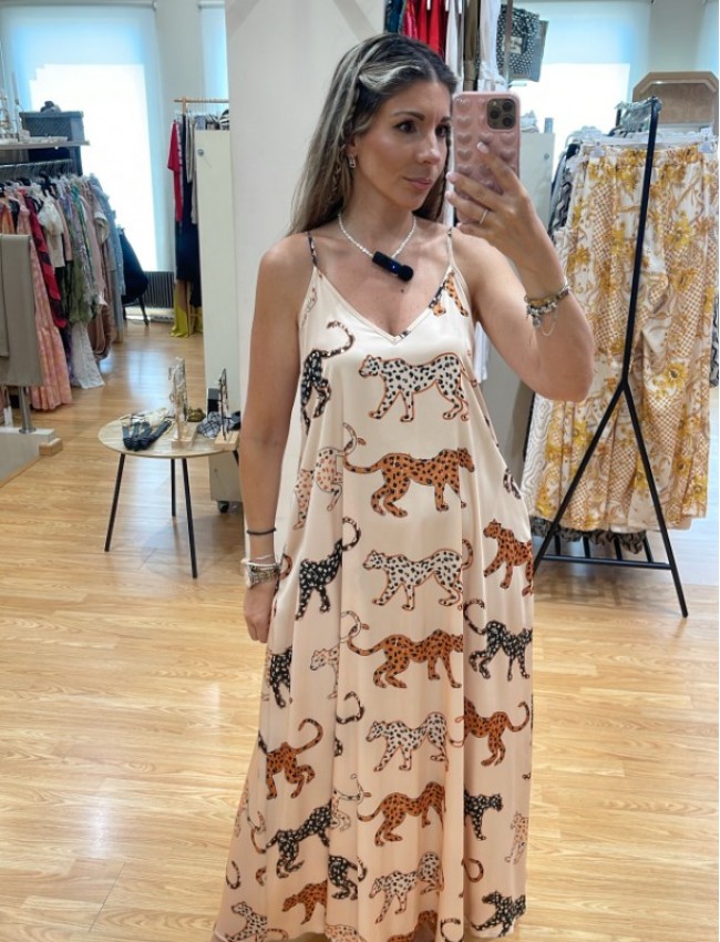 Εμπριμέ βανίλια αμάνικο satin touch midi φόρεμα, με τύπωμα αχιβάδες, πλαϊνά ανοίγματα και με λεπτές ρυθμιζόμενες τιράντες Innocent Εμπριμέ βανίλια αμάνικο satin touch midi φόρεμα, με τύπωμα αχιβάδες, πλαϊνά ανοίγματα και με λεπτές ρυθμιζόμενες τιράντες Innocent