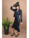 Μαύρη faux-leather ψηλόμεση midi φούστα με μπροστινό εξωτερικό φερμουάρ, σούρες στην πίσω πλευρά και μεγάλο βολάν στο τελείωμα Innocent