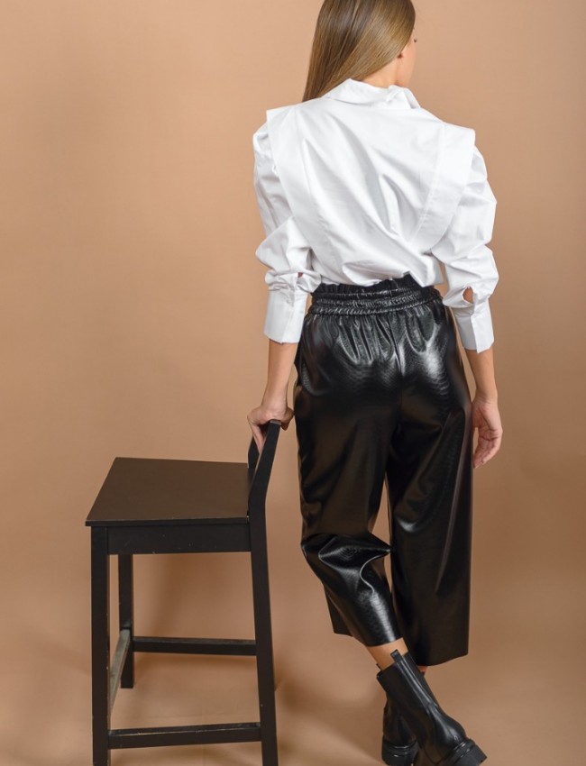 Μαύρο ψηλόμεσο faux-leather cropped παντελόνι με φαρδύ λάστιχο στην μέση και πλαϊνές τσέπες Innocent