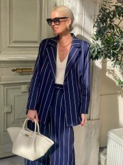 Ριγέ μπλε oversized μονόκουμπο σακάκι σε ίσια γραμμή, με πέτο γιακά και χωρίς τσέπες Innocent