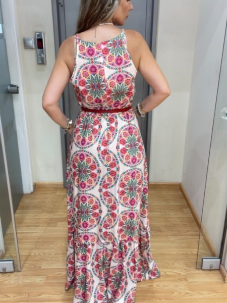 Floral printed φούξια αμάνικο maxi φόρεμα σε χαλαρή γραμμή, σταθερή μέση, βολάν στο τελείωμα, halter λαιμόκοψη με παρτούς ώμους και κλείσιμο με κρυφό φερμουάρ στην πλάτη innocent 