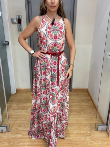 Floral printed φούξια αμάνικο maxi φόρεμα σε χαλαρή γραμμή, σταθερή μέση, βολάν στο τελείωμα, halter λαιμόκοψη με παρτούς ώμους και κλείσιμο με κρυφό φερμουάρ στην πλάτη innocent 