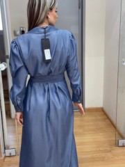 Blue tencel midi shirt-look φόρεμα σε φαρδιά γραμμή, βάτες στους ώμους, φαρδιά μανίκια με κουφόπιετες και αποσπώμενη ζώνη στην μέση Innocent
