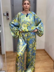 Floral printed κίτρινη-σιελ ψηλόμεση σατέν παντελόνα σε φαρδιά γραμμή, λάστιχο στην μέση και χωρίς τσέπες Innocent