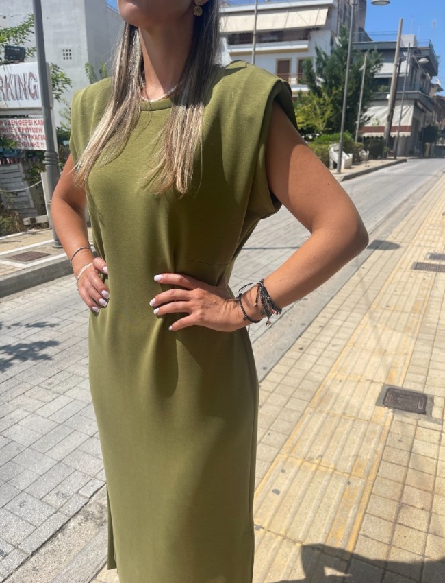Λάδι αμάνικο maxi φόρεμα σε modal ύφανση, στρογγυλή λαιμόκοψη, πλαϊνά ανοίγματα και μικρά πλαϊνά καστίσματα στην μέση Innocent 