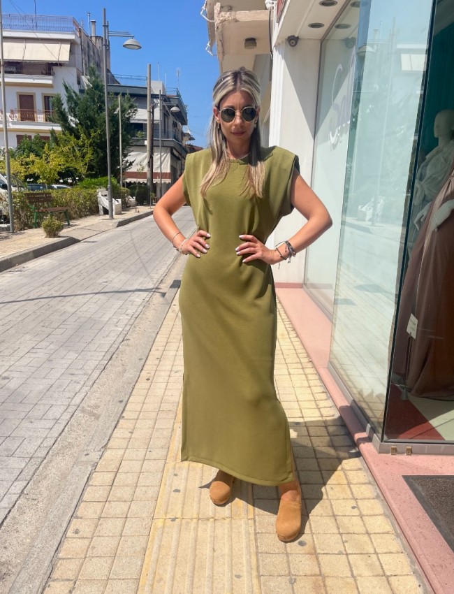 Λάδι αμάνικο maxi φόρεμα σε modal ύφανση, στρογγυλή λαιμόκοψη, πλαϊνά ανοίγματα και μικρά πλαϊνά καστίσματα στην μέση Innocent 