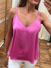 Φούξια αμάνικη μπλούζα με λεπτή ρυθμιζόμενη τιράντα, σατέν όψη και V-λαιμόκοψη Innocent