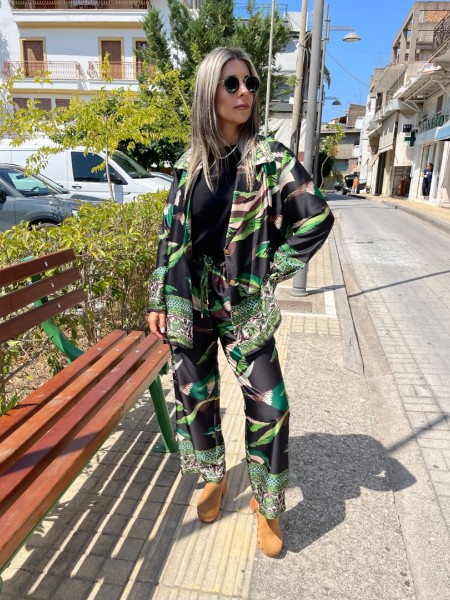 Floral printed πράσινο ψηλόμεσο παντελόνι σε ίσια γραμμή με συνδυασμό διαφορετικών print λάστιχο στη μέση, πλαϊνές τσέπες και ρυθμιζόμενο κορδόνι Innocent 