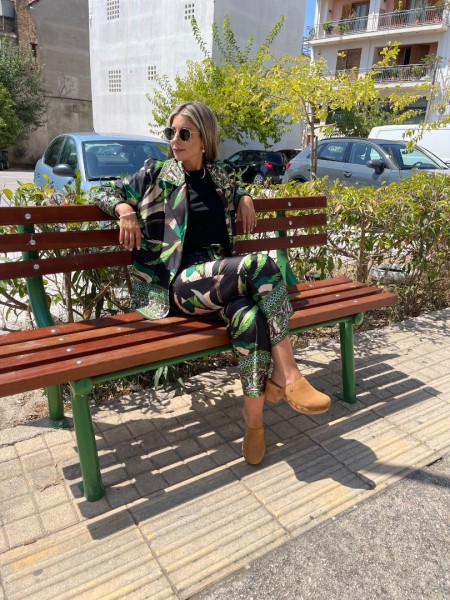 Floral printed πράσινο ψηλόμεσο παντελόνι σε ίσια γραμμή με συνδυασμό διαφορετικών print λάστιχο στη μέση, πλαϊνές τσέπες και ρυθμιζόμενο κορδόνι Innocent 