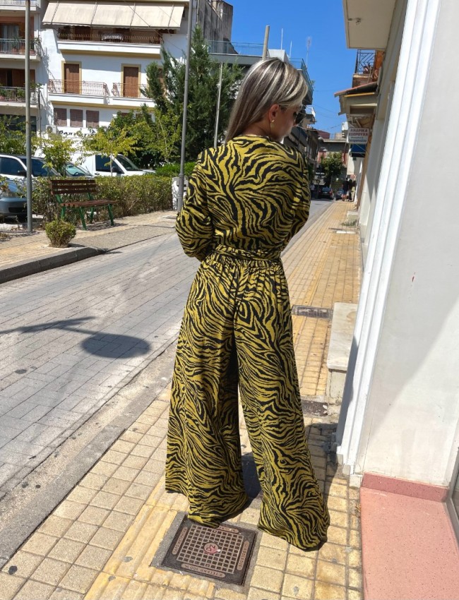 Zebra printed lime μακρυμάνικη κρουαζέ μπλούζα με 3/4 μανίκια καμπάνα και μικρό λάστιχο στο τελείωμα Innocent