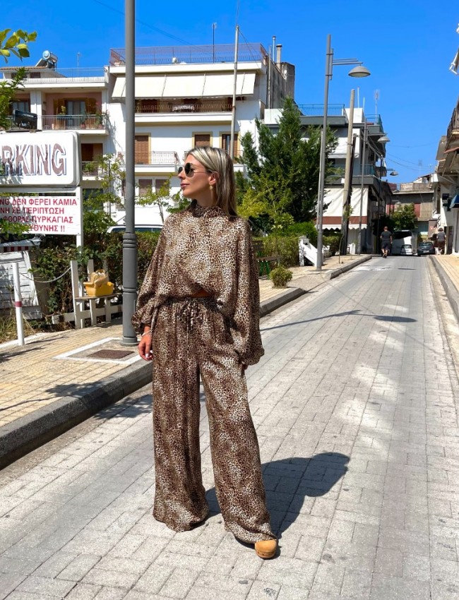 Animal printed μαύρη ψηλόμεση παντελόνα σε ίσια γραμμή με λάστιχο στη μέση και ρυθμιζόμενο κορδόνι Innocent 
