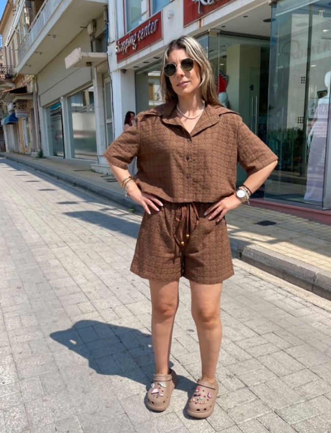 Καφέ broderie ψηλόμεσο σορτς με εσωτερική επένδυση και ρυθμοζομενο κορδόνι με λάστιχο στην μέση innocent
