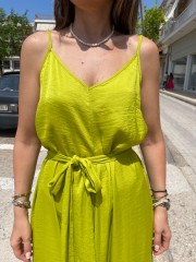 Lime-κίτρινη αμάνικη satin touch ολόσωμη φόρμα, σε χαλαρή γραμμή, με λεπτές ρυθμιζόμενες  τιράντες και αποσπώμενη υφασμάτινη ζώνη Innocent