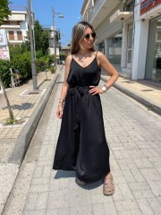 Μαύρη αμάνικη satin touch ολόσωμη φόρμα, σε χαλαρή γραμμή, με λεπτές ρυθμιζόμενες  τιράντες και αποσπώμενη υφασμάτινη ζώνη Innocent 