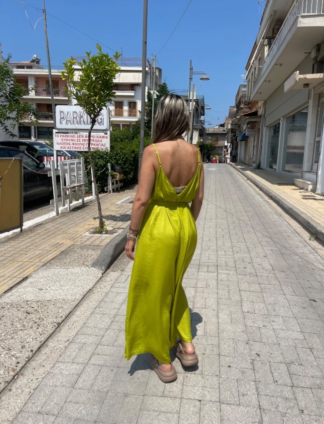 Lime-κίτρινη αμάνικη satin touch ολόσωμη φόρμα, σε χαλαρή γραμμή, με λεπτές ρυθμιζόμενες  τιράντες και αποσπώμενη υφασμάτινη ζώνη Innocent