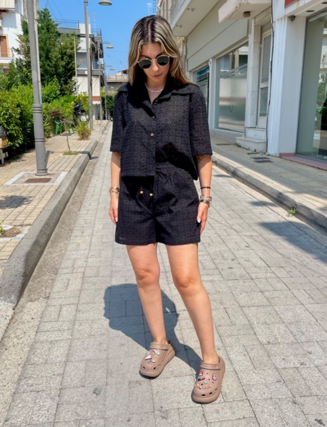 Μαύρο broderie ψηλόμεσο σορτς με εσωτερική επένδυση και ρυθμοζομενο κορδόνι με λάστιχο στην μέση innocent