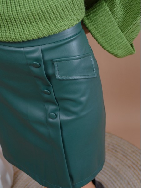 Πράσινη ψηλόμεση faux-leather κοντή BLAIRE φούστα σε Α-γραμμή, με κουμπιά μπροστά και ψεύτικες μπροστινές τσέπες Mind Matter