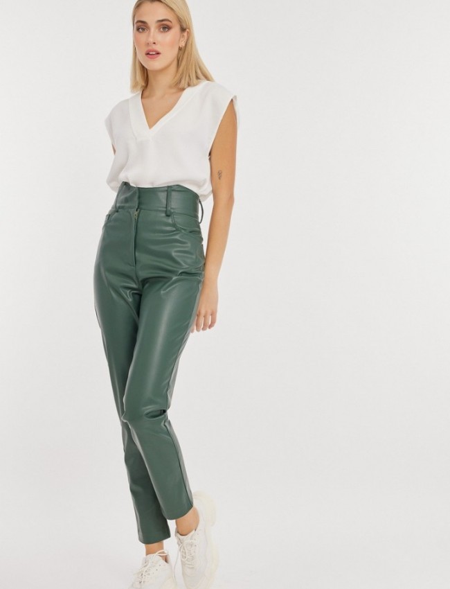 Πράσινο ψηλόμεσο faux-leather FLAVIE παντελόνι σε στενή γραμμή, με μύτες στην μπάσκα, εσωτερικό κρυφό κούμπωμα και τετράγωνες τσέπες πίσω Mind Matter