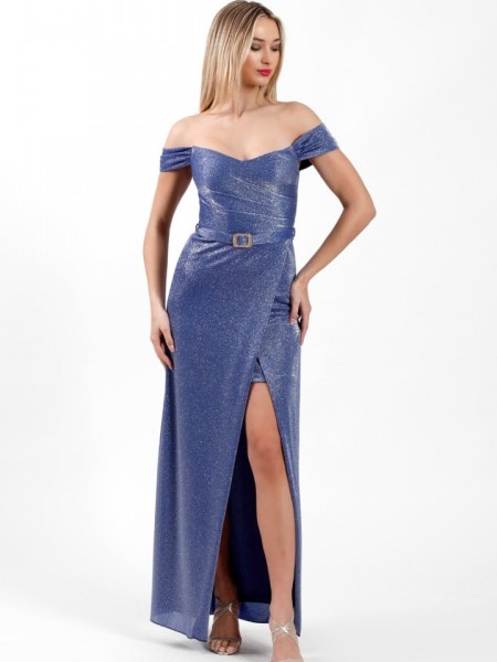 Μπλε ρου΄΄΄΄΄΄΄΄΄΄΄΄ά lurex strapless maxi φόρεμα με έξω ωμους, σε ΄΄΄΄΄΄΄΄΄΄ίσια γραμμή, με μπροστινό ανάποδο κρουαζέ σκίσιμο, αποσπώμενες τιράντες και αποσπώμενη λεπτή ζώνη στην μέση Personal 