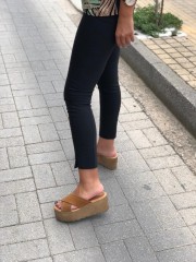 Μαύρο ψηλόμεσο στενό παντελόνι με φερμουάρ στο πλάι Vener
